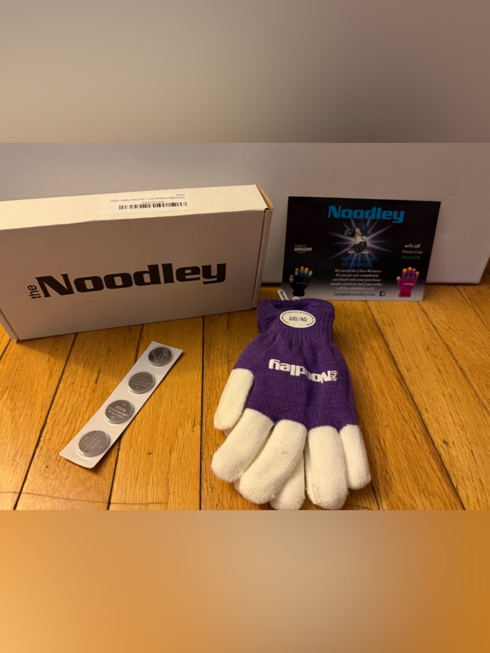 BRAND NEW THE NOODLEY PURPLE LIGHT UP GLOVES